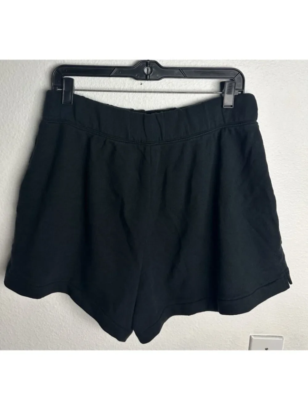 NWOT Aerie Black High Waisted Fleece Lounge Shorts Pockets Size Large L